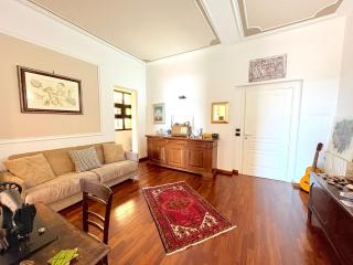 Exclusive Gina's Apartment - 3