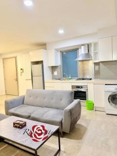 Near Pavilion Bukit Bintang Fairlane KLCC suites by Angel Rose - 1