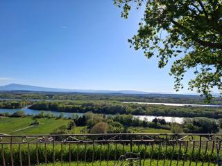 VILLA avec VUE MAGNIFIQUE -entièrement climatisée - piscine - 7