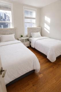 Coastal Stay Newer Modern 3BR 2BA Free Parking Walk to Swampscott Beach - 7