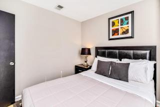 RENOVATED 2BR 1BA BY RITTENHOUSE SQUARE Washer Dryer - 8