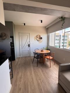 Quarto e sala no coração da Barra - 0