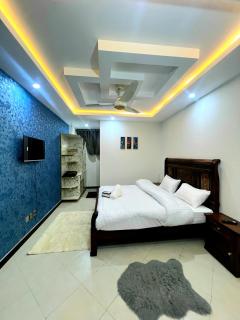 The Canvas Hotel - 8