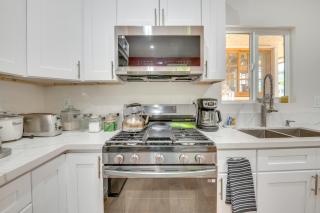 4 Mi to the Sea Rancho Palos Verdes Cottage - 1