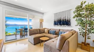 Bright oceanfront condo with balcony, rooftop pool & near Malecon boardwalk - 1