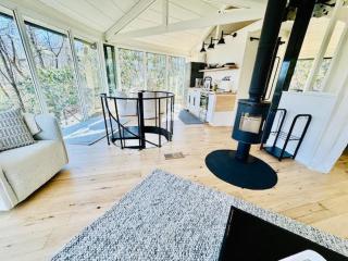 The Enchanted Nook- Romantic Retreat - 9