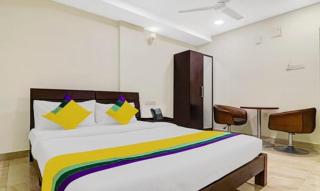 Hotel Aura Stays - 9