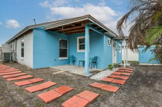 Private Patio and Yard East Orlando Extended Stay - 9
