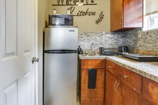 Private Patio and Yard East Orlando Extended Stay - 3