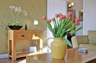 Home from Home Aberdeen-Spacious West End Apartment-Free Parking-Near ARI & City Centre - 1