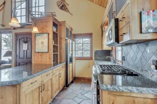 High End Alta Townhouse with Hot Tub - 6
