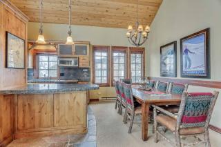 High End Alta Townhouse with Hot Tub - 4