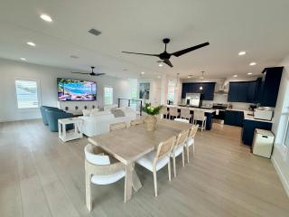 Chateau Bleu 2026 Luxury Rooftop Deck Gulf View - 2
