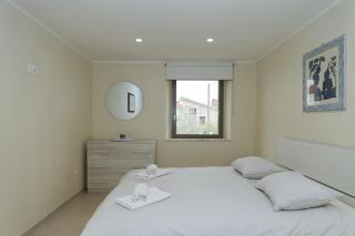 Boutique Seaside Duplex - 5