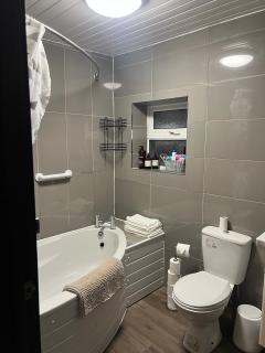 Principality stadium luxury apartment free parking - 1