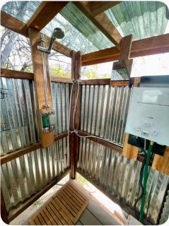 Cozy Glamping Pod Outdoor Kitchen and Shower - 6