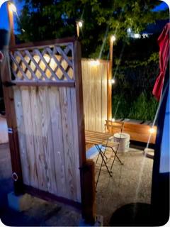 Cozy Glamping Pod Outdoor Kitchen and Shower - 5