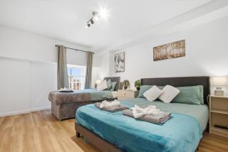 Luxury 2 Bedroom Apartment in Old Town Swindon - 9