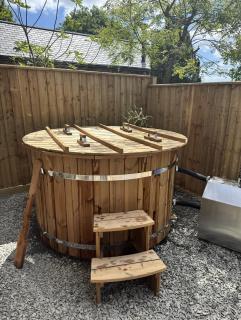 Tawnawood on-site spa XL hot tube sauna - 8