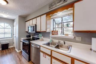 Thousand Hills - Family Getaway - 1