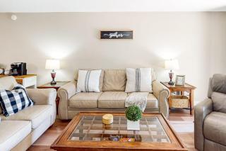 Overlook Retreat, Apt. 3 - 7