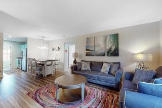 Vinyard Ventures, Unit #3 - 9