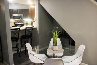 Jenny's Kickback Retreat - Branson - 3