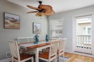 Hot Tub + Pool | Cozy Stay | Washer/Dryer | Coffee - 3