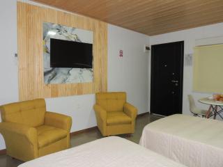 Jardines Inn - 2