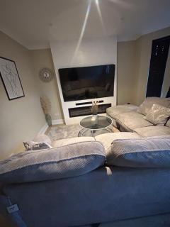 Grays House near Lakeside Free Parking and WiFI - 1