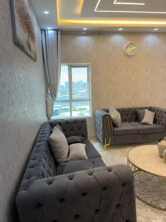 High-floor Luxury Apartment! - 0