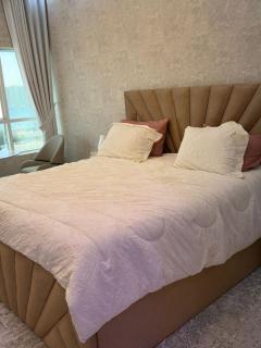 High-floor Luxury Apartment! - 9