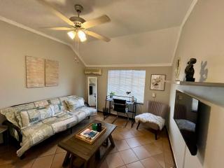 Lavender House Self Catering Kimberley - 2