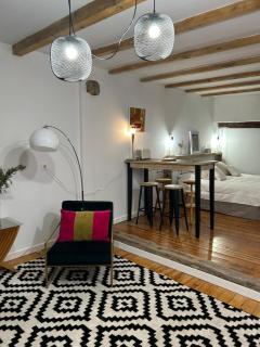 Apartamento con Encanto Corazón del Barrio Húmedo - 5