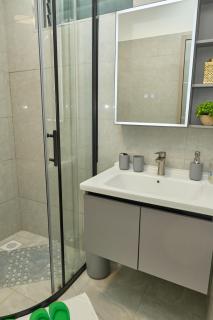 Breeze By Edmor Suites - 9