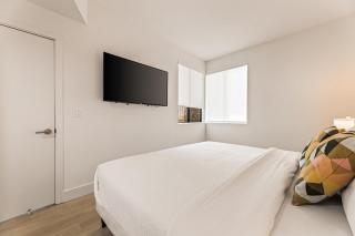 2BR Luxury Retreat Walk to Beach, free parking - 2