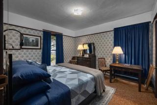 McCleary Hotel -  - 1