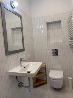 Bright Sopot Apartment - 2min from the Beach - 7