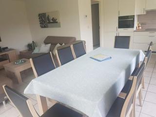 Coastal Bungalow w Garden - 1