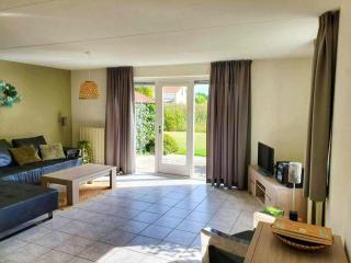 Bungalow in Breskens near Beach and Dunes - 2