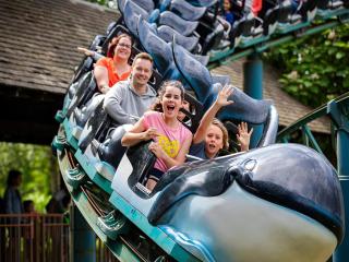 Bungalow in Zeeland with Stunning Waterside Views - 7