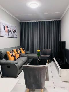 Happiness Retreat Stays-Midrand - 2