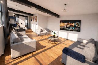 Central Apt With Balcony - Walk to Bars & Stations - 9