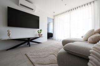 Luxury Balcony Apartment | Pool, Sauna & RAC Arena - 7