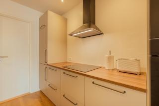 Dúgvan - studio - modern - quiet - 1