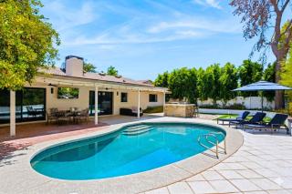 5BR Estate, Heated Pool, Putting Green Camelback Views, Sleeps 12 - 7