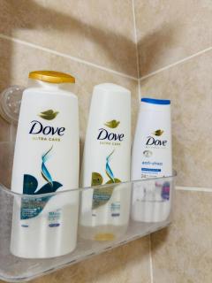 Double Bedroom with a balcony & ensuite bathroom and a new quality mattress in London Canary Wharf with direct train from Heathrow, also convenient from Stansted and Gatwick airport, 10 minutes to London City Airport and Excel, 16 minutes to Westminster - London - 8