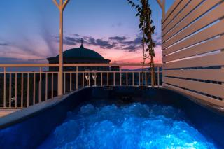 Rooftops of Athens-Studio with Jacuzzi & Sunset View - 0