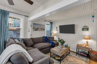 Pet Friendly | Keurig | Linen+Towels | Fast WIFI - 2