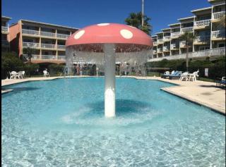 Ocean & Pool View - Top Floor - 2 Pools - Hot Tub - GYM - Tennis ct - Shoreline Stays 9303 - 8